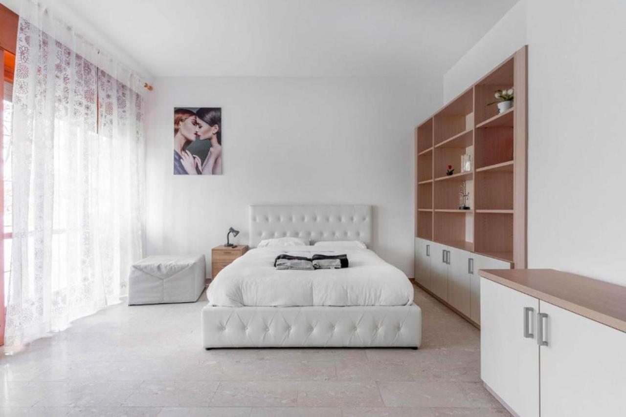 Appartamento Moncler House Navigli Milano Esterno foto